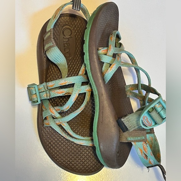 Chaco Sandals with Teal and Coral Straps kids size 2. G - Picture 6 of 6